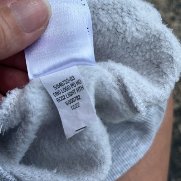 BNWOT Old Navy gray hoodie - Picture 12 of 14